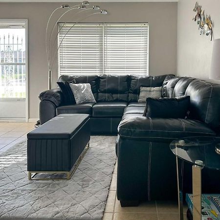 Quiet Venice Retreat With Private Lanai And Pool! 외부 사진