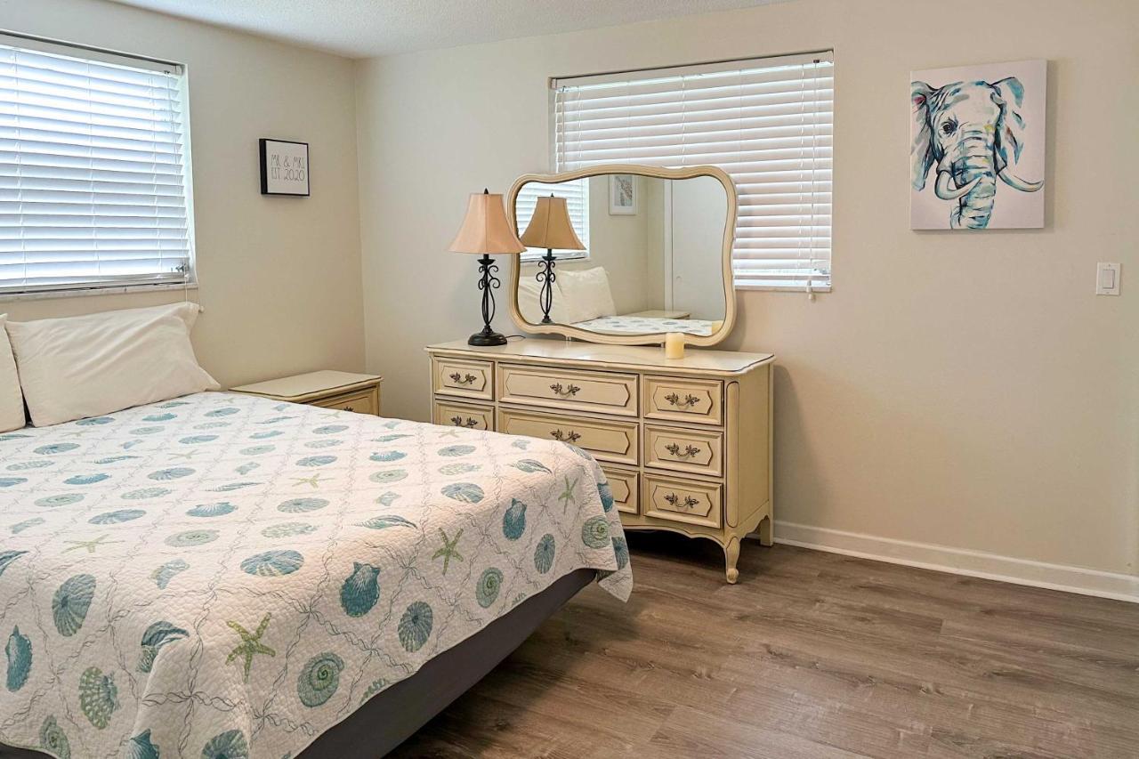 Quiet Venice Retreat With Private Lanai And Pool! 외부 사진